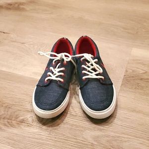 Boys Nautica Shoe size 13